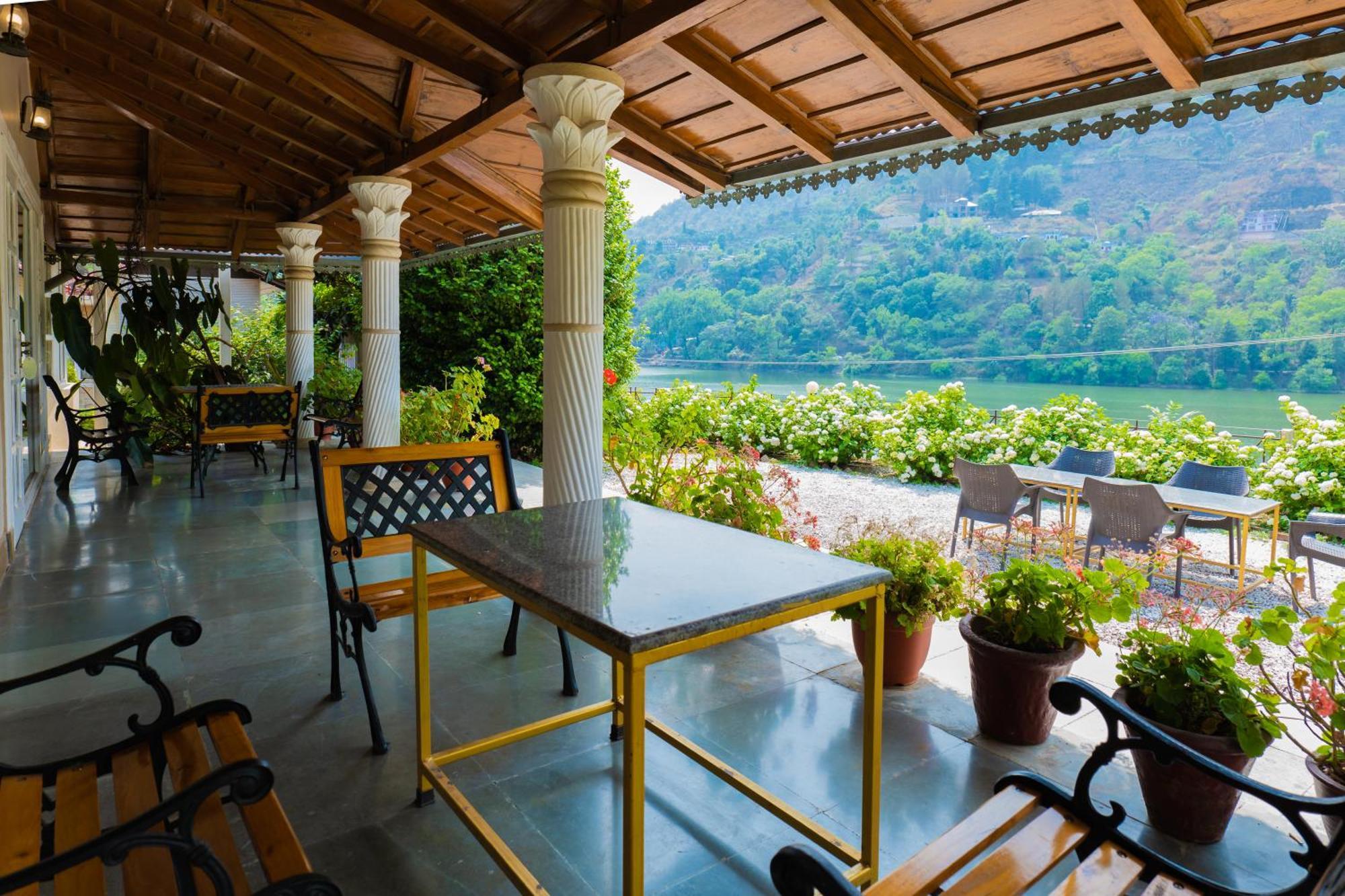 Neelesh Inn- A Luxury Lake View Hotel- 20 Kms From Nainital Bhīm Tāl Zewnętrze zdjęcie