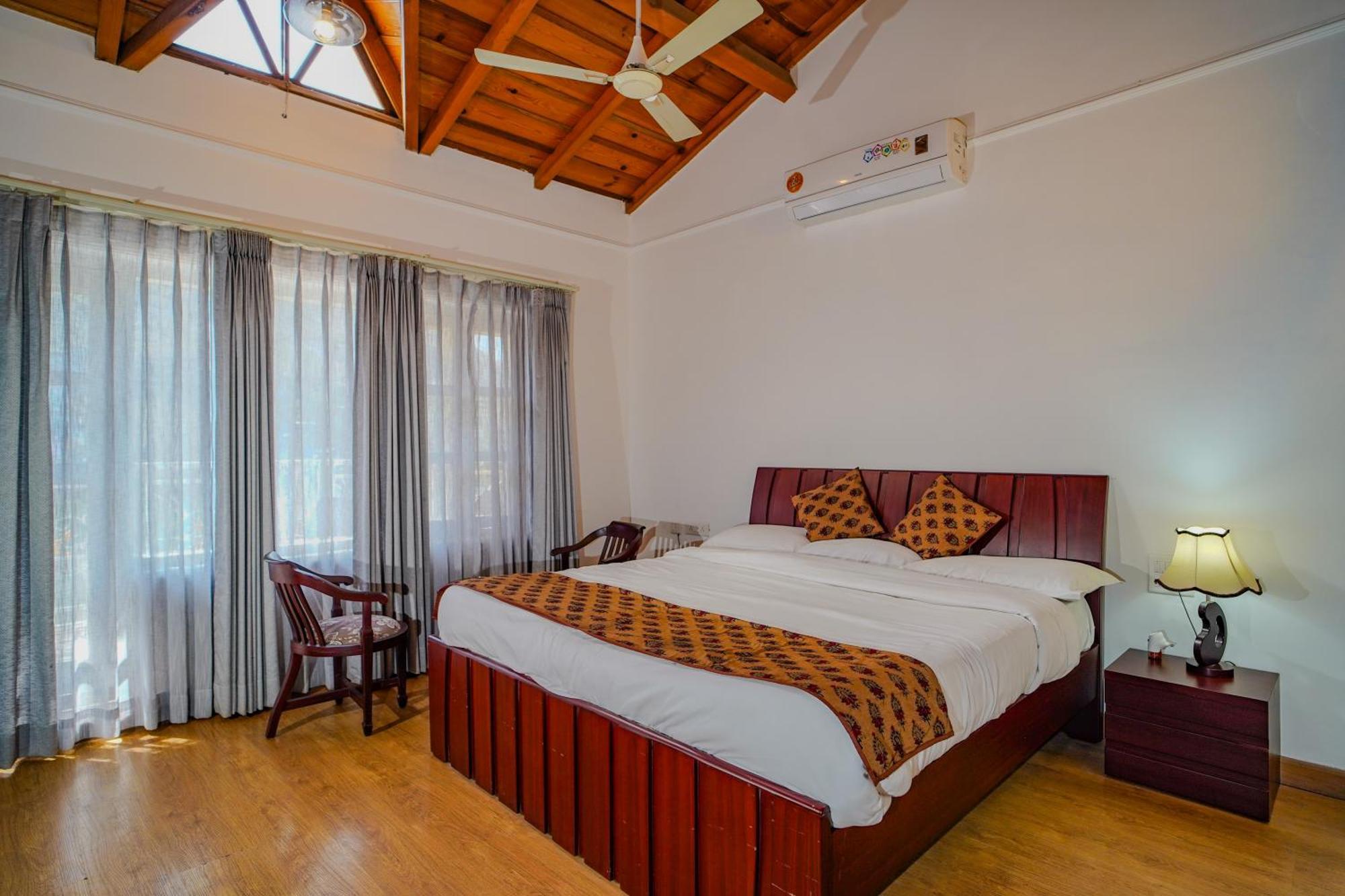 Neelesh Inn- A Luxury Lake View Hotel- 20 Kms From Nainital Bhīm Tāl Zewnętrze zdjęcie