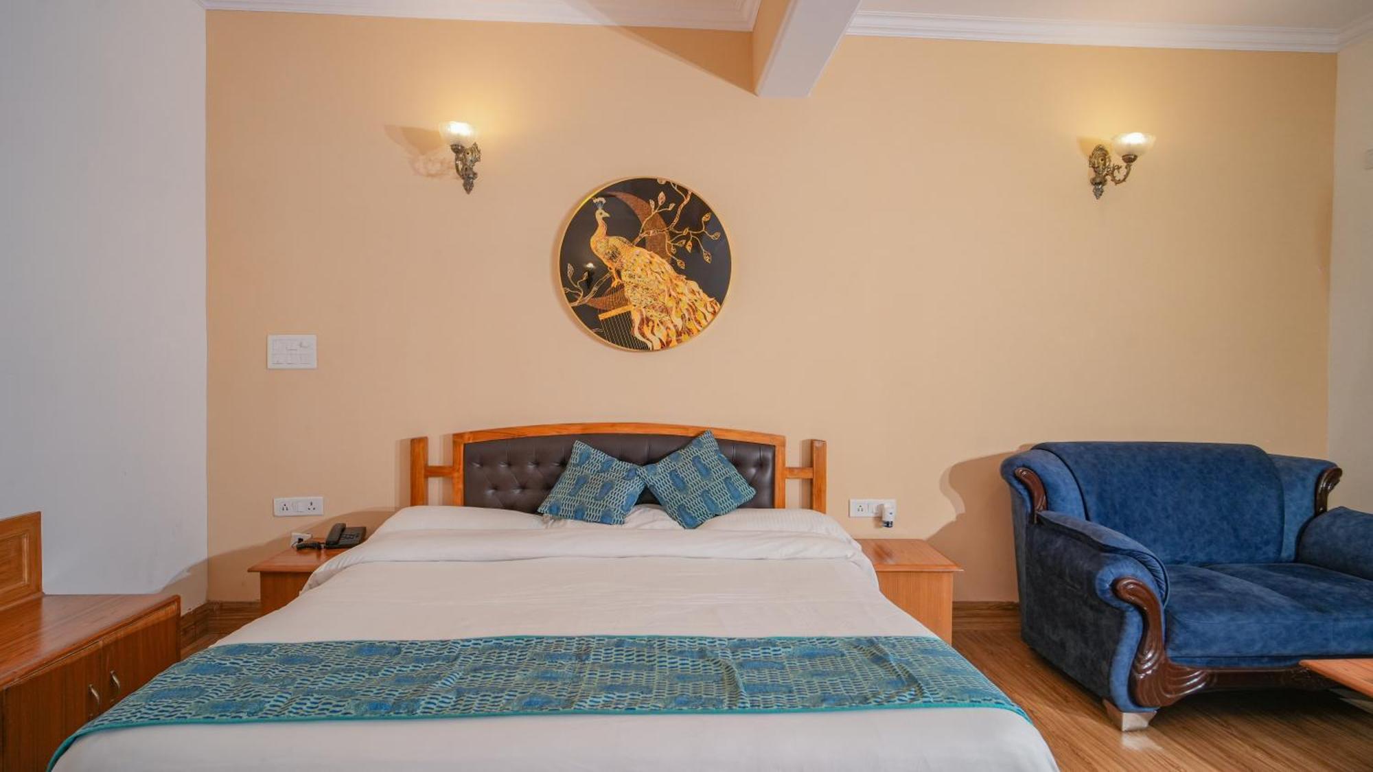 Neelesh Inn- A Luxury Lake View Hotel- 20 Kms From Nainital Bhīm Tāl Zewnętrze zdjęcie