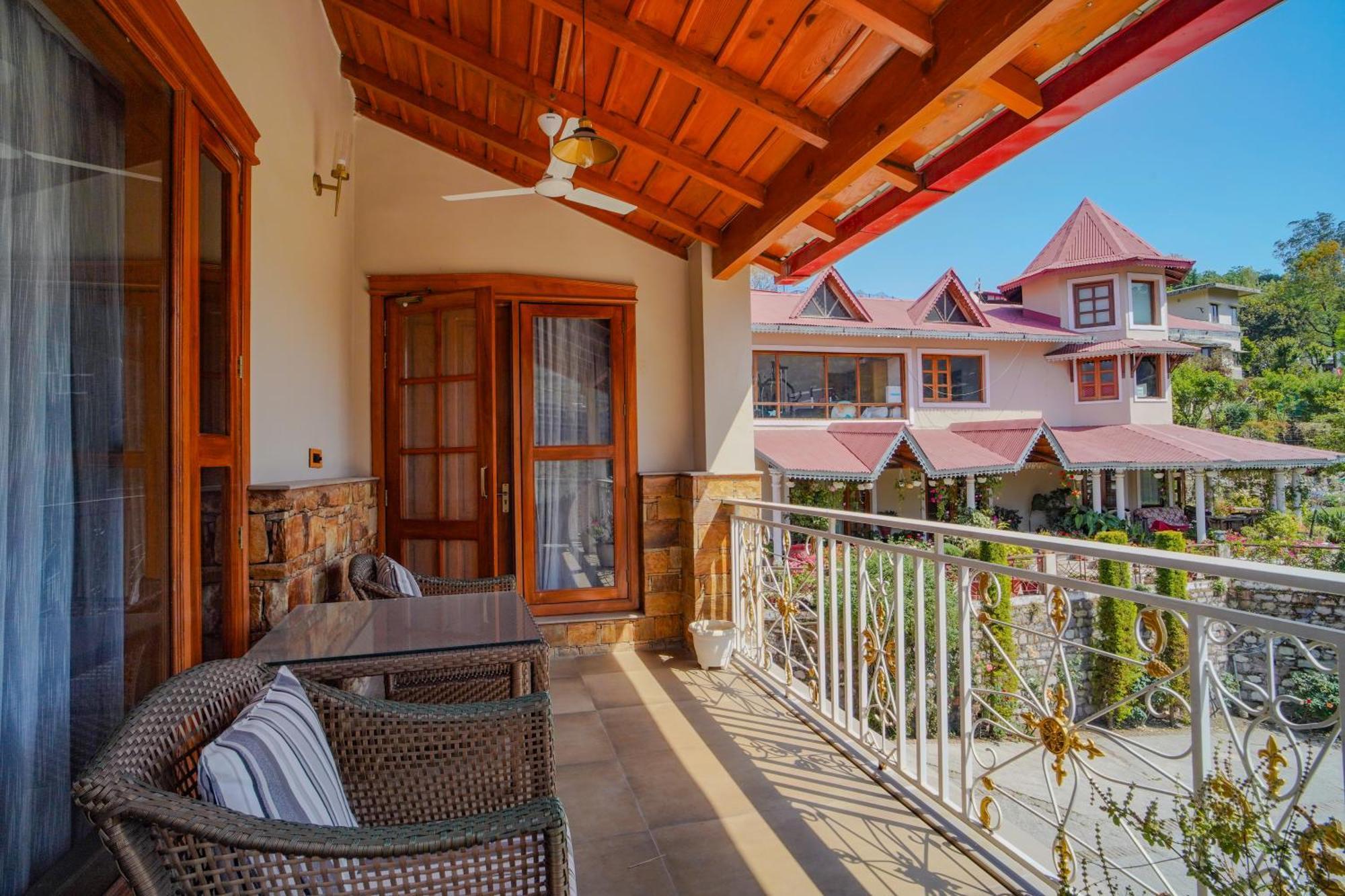 Neelesh Inn- A Luxury Lake View Hotel- 20 Kms From Nainital Bhīm Tāl Zewnętrze zdjęcie